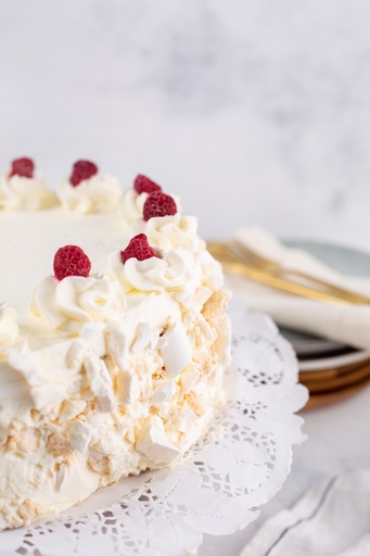 [TA3            ] TORTA MERENGUE FRAMB 30P